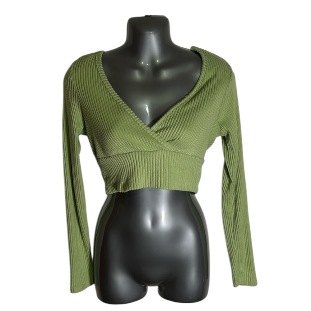Wild Fable Green Ribbed V-Neck Cropped Long Sleeve Size Small